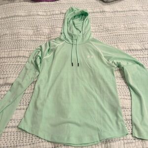 UNDER ARMOUR PERFORMANCE HOODIE SZ SMALL NWOT